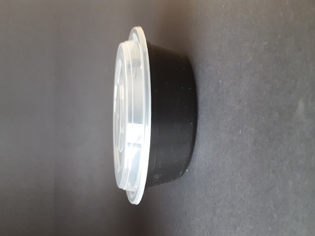 32 oz Round Containers with Lids